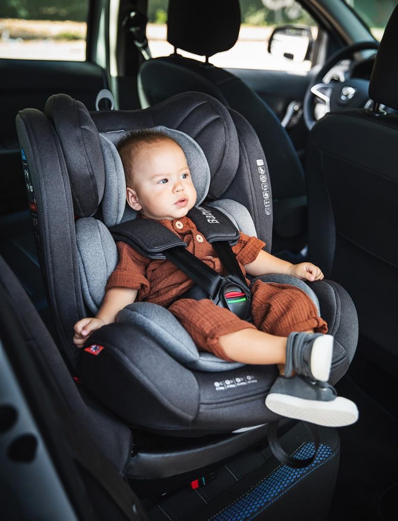 Sillas de niño para coche: ¿cuándo hay que cambiarlas?